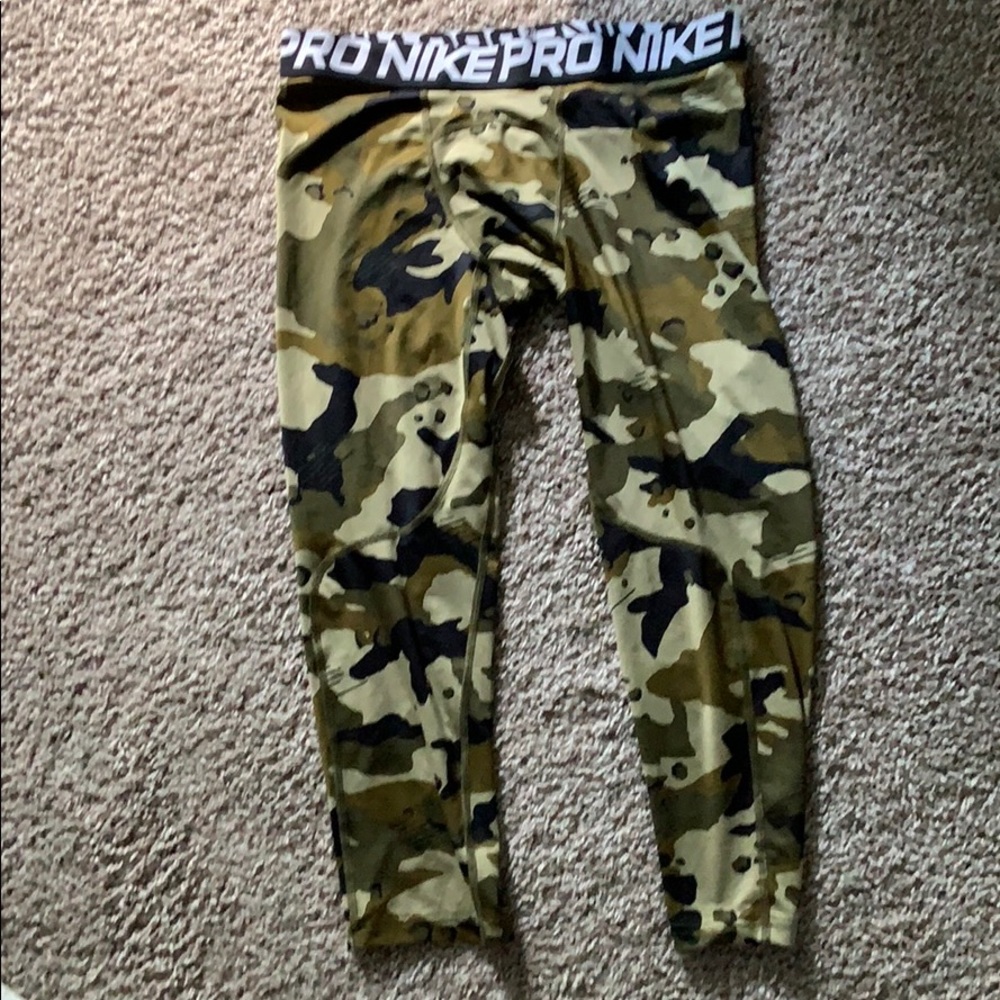 Nike Pro Men’s Camo Leggings